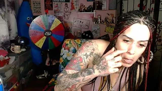 latinacubana online show from April 1, 2026, 7:31 am