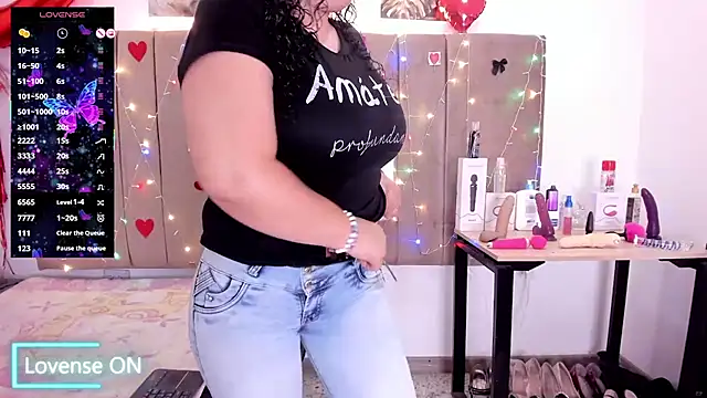 Snapshot of Zaly_mature chatting on November 4, 2025, 11:08 pm Zaly mature online show from November 4, 2025, 11:08 pm