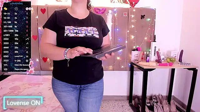 Snapshot of Zaly_mature chatting on November 30, 2025, 1:39 am Zaly mature online show from November 30, 2025, 1:39 am