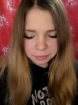 Snapshot of Zuli_Kiska chatting on February 24, 2026, 11:33 am Zuli Kiska online show from February 24, 2026, 11:33 am