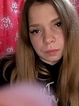 Snapshot of Zuli_Kiska chatting on January 8, 2026, 8:26 pm Zuli Kiska online show from January 8, 2026, 8:26 pm