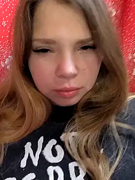 Snapshot of Zuli_Kiska chatting on February 8, 2026, 9:34 pm Zuli Kiska online show from February 8, 2026, 9:34 pm