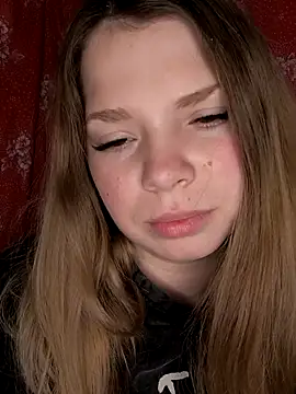 Snapshot of Zuli_Kiska chatting on January 9, 2026, 8:38 pm Zuli Kiska online show from January 9, 2026, 8:38 pm