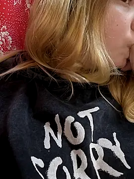 Zuli Kiska online show from November 8, 2025, 11:47 am