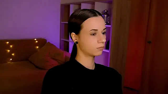 ItsAlisia online show from February 10, 2026, 1:54 pm