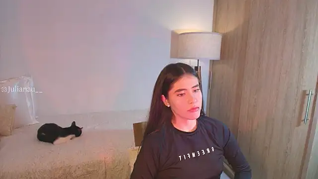 Snapshot of iriswest_ chatting on November 2, 2025, 12:26 am iriswest online show from November 2, 2025, 12:26 am