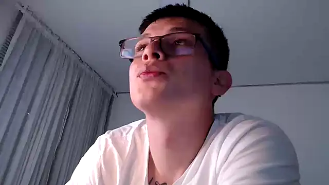 MathewCollin online show from February 19, 2025, 5:27 pm