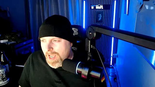 Snapshot of DerPornoPete chatting on February 15, 2026, 12:33 am DerPornoPete online show from February 15, 2026, 12:33 am