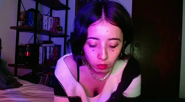 babyluna 8 8 online show from March 12, 2025, 2:30 am