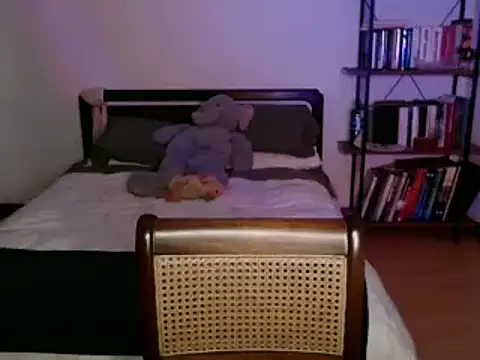 babyluna 8 8 online show from December 12, 2024, 3:10 am