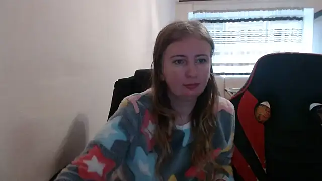 Snapshot of PeterAndJen chatting on November 25, 2025, 8:03 am PeterAndJen online show from November 25, 2025, 8:03 am