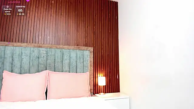 Pinkceeleste online show from May 20, 2026, 4:31 am