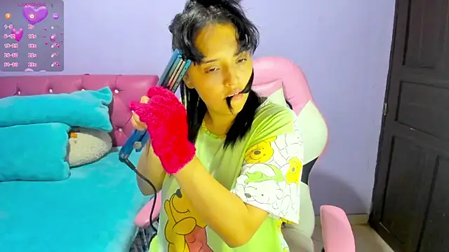 crissn0707 online show from March 12, 2026, 12:27 am