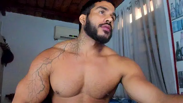 Artemis Kazttman online show from November 4, 2025, 2:43 pm