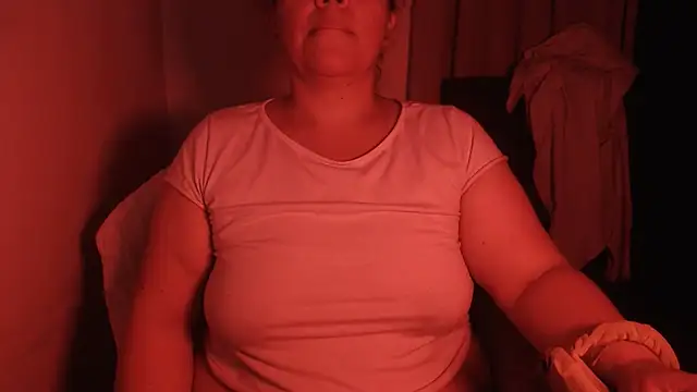 Snapshot of agathamiller01 chatting on November 28, 2025, 11:16 pm agathamiller01 online show from November 28, 2025, 11:16 pm