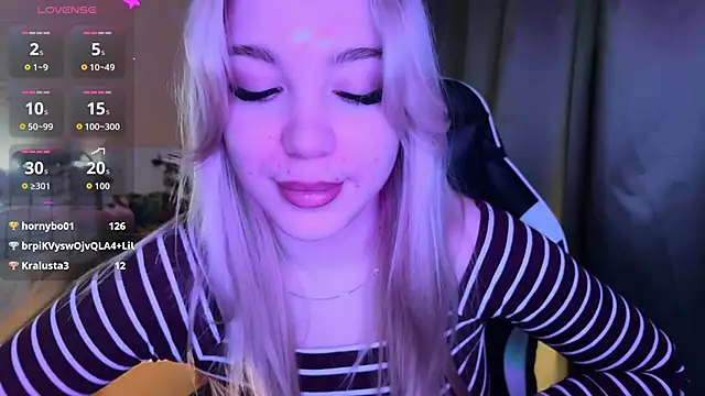 Snapshot of ariashaa chatting on November 8, 2025, 2:31 pm ariashaa online show from November 8, 2025, 2:31 pm