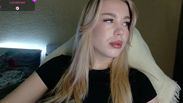 Snapshot of ariashaa chatting on December 3, 2025, 3:22 pm ariashaa online show from December 3, 2025, 3:22 pm