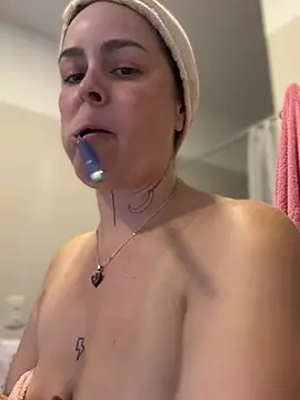 misslulipop online show from March 8, 2025, 7:31 pm