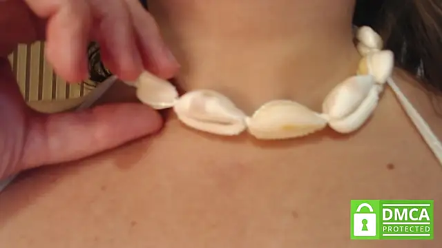 Snapshot of mollywayne chatting on May 11, 2026, 4:04 pm mollywayne online show from May 11, 2026, 4:04 pm