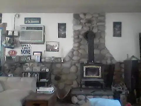 Snapshot of CROSSCOUNTRY1 chatting on December 5, 2024, 7:11 pm CROSSCOUNTRY1 online show from December 5, 2024, 7:11 pm