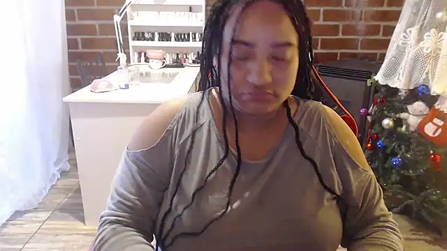 Hilarybunnyy online show from October 30, 2025, 4:26 pm