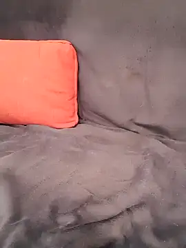 LouGabriel online show from December 1, 2024, 7:52 pm