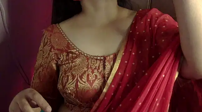 Snapshot of Maalnad_beauty chatting on March 7, 2025, 6:00 pm Maalnad beauty online show from March 7, 2025, 6:00 pm