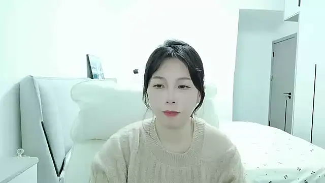 Snapshot of Sunset_glow chatting on November 4, 2025, 12:53 pm Sunset glow online show from November 4, 2025, 12:53 pm