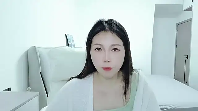 Snapshot of Sunset_glow chatting on October 24, 2025, 1:37 am Sunset glow online show from October 24, 2025, 1:37 am