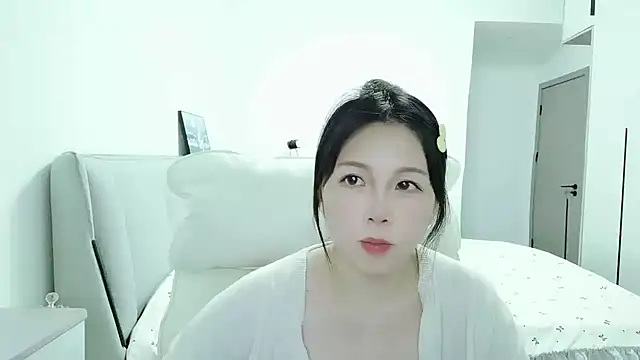 Snapshot of Sunset_glow chatting on October 26, 2025, 8:37 am Sunset glow online show from October 26, 2025, 8:37 am