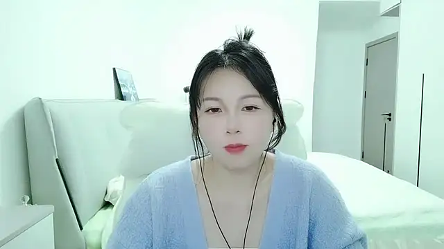 Snapshot of Sunset_glow chatting on December 16, 2025, 3:00 am Sunset glow online show from December 16, 2025, 3:00 am