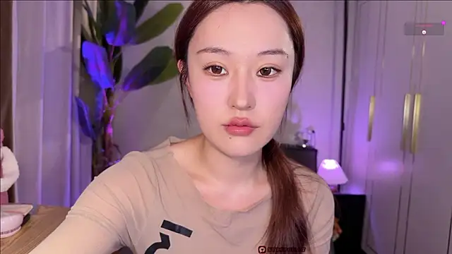 sphynx- - online show from May 25, 2026, 12:37 pm