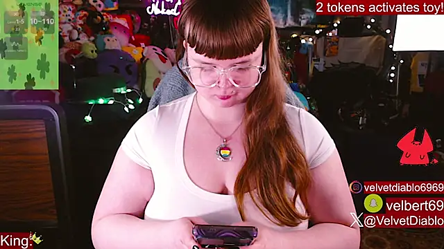 VelvetDiablo online show from March 17, 2026, 12:24 am