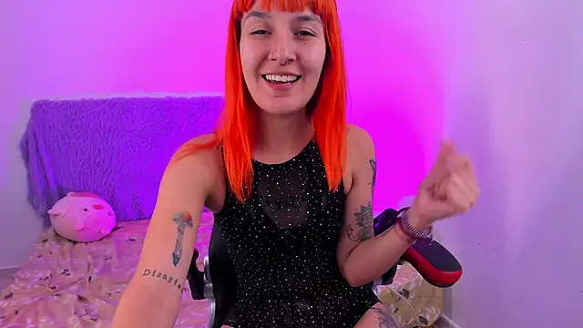 Snapshot of MaryJaneDove chatting on January 12, 2025, 7:10 pm MaryJaneDove online show from January 12, 2025, 7:10 pm