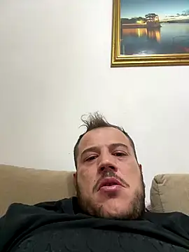 Snapshot of 1Aleks13 chatting on September 10, 2025, 10:20 pm 1Aleks13 online show from September 10, 2025, 10:20 pm