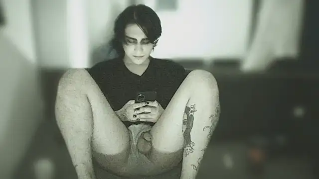 Snapshot of sademobeer chatting on April 15, 2026, 7:58 pm sademobeer online show from April 15, 2026, 7:58 pm