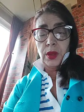 Snapshot of Love_Tina56 chatting on November 17, 2025, 5:55 am Love Tina56 online show from November 17, 2025, 5:55 am