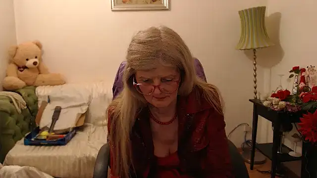 Snapshot of BlairFort chatting on March 4, 2025, 11:43 pm BlairFort online show from March 4, 2025, 11:43 pm