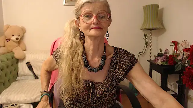 Snapshot of BlairFort chatting on September 12, 2025, 6:51 pm BlairFort online show from September 12, 2025, 6:51 pm