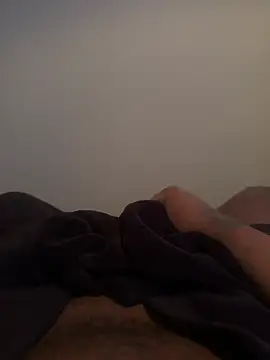 chocolatelongstrokes online show from March 9, 2026, 9:24 am