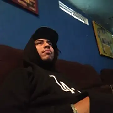 Snapshot of AlexAlejandro13 chatting on February 4, 2026, 3:40 pm AlexAlejandro13 online show from February 4, 2026, 3:40 pm