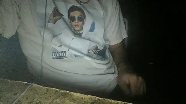 Snapshot of AlexAlejandro13 chatting on October 24, 2025, 5:28 am AlexAlejandro13 online show from October 24, 2025, 5:28 am