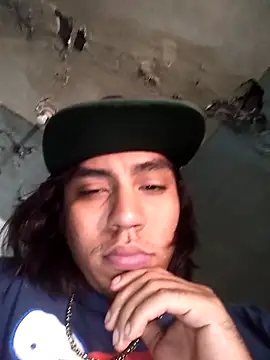 Snapshot of AlexAlejandro13 chatting on March 2, 2026, 10:17 pm AlexAlejandro13 online show from March 2, 2026, 10:17 pm