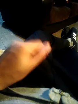 Snapshot of AlexAlejandro13 chatting on February 10, 2026, 5:28 am AlexAlejandro13 online show from February 10, 2026, 5:28 am