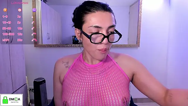 EricaVanderhill online show from June 4, 2026, 12:48 am