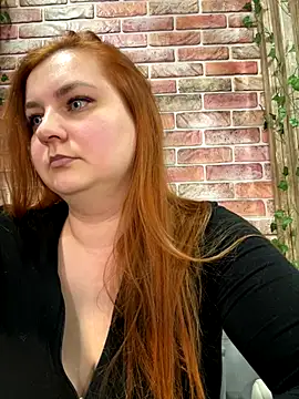 Snapshot of CandyShoopp chatting on November 4, 2025, 7:39 pm CandyShoopp online show from November 4, 2025, 7:39 pm