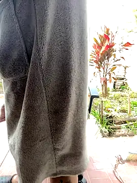 Alicbranca online show from September 21, 2025, 7:41 pm