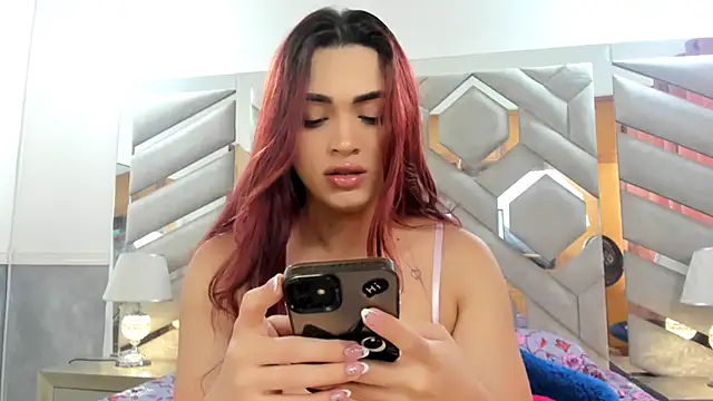 Snapshot of alexandra_fire69x chatting on October 17, 2025, 3:36 pm alexandra fire69x online show from October 17, 2025, 3:36 pm