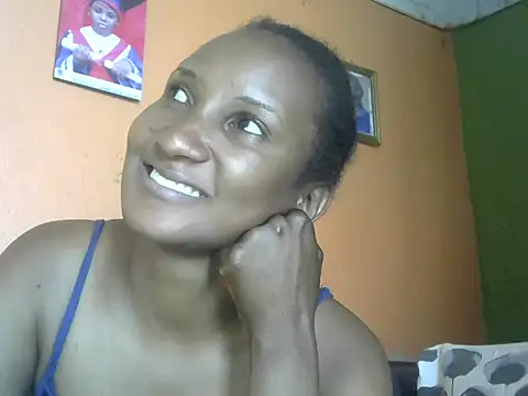 Snapshot of Athena_2019 chatting on November 25, 2025, 8:36 am Athena 2019 online show from November 25, 2025, 8:36 am