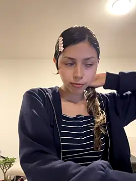 Snapshot of Sensualtease chatting on November 12, 2025, 8:01 pm Sensualtease online show from November 12, 2025, 8:01 pm